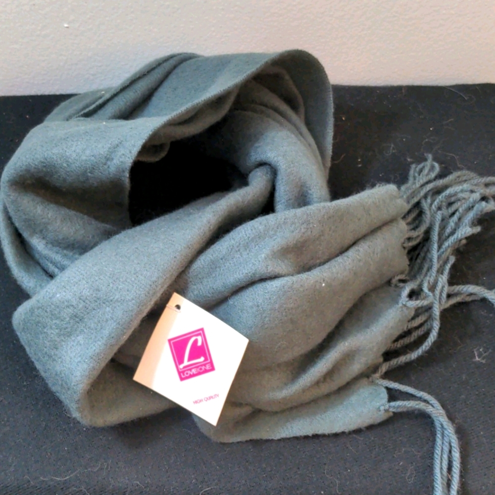 Lovelone  Scarf